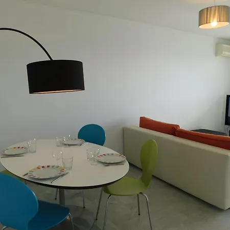 Bright 1-bedroom 'les Alizees' With Air Conditioning And Parking * Juan-les-Pins